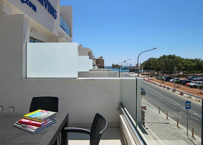 Apartamento Phaedrus Living - Seaside Luxury Flat Harbour 102 Paphos